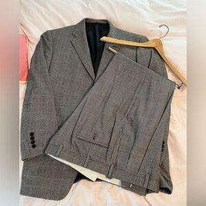 EUC Roger Stevens Suit